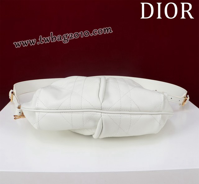 Dior专柜2025新款迪奥高仿原单饺子包复古手提包 djfk1488
